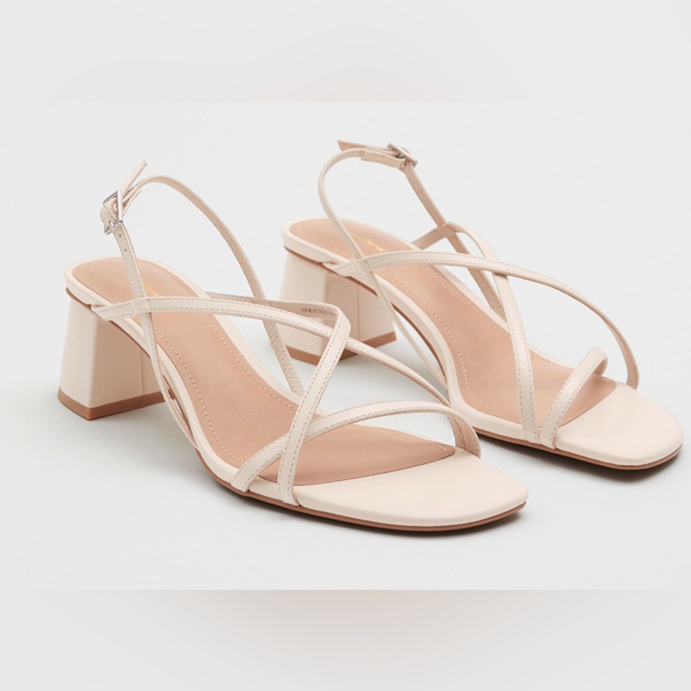 Like new! & Other Stories Strappy Leather Sandals in Vanilla